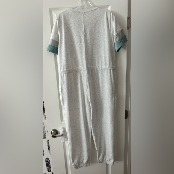 Roolee women’s gray knit jumpsuit. Soft and stretchy. Size L. Like new! - Picture 7 of 8